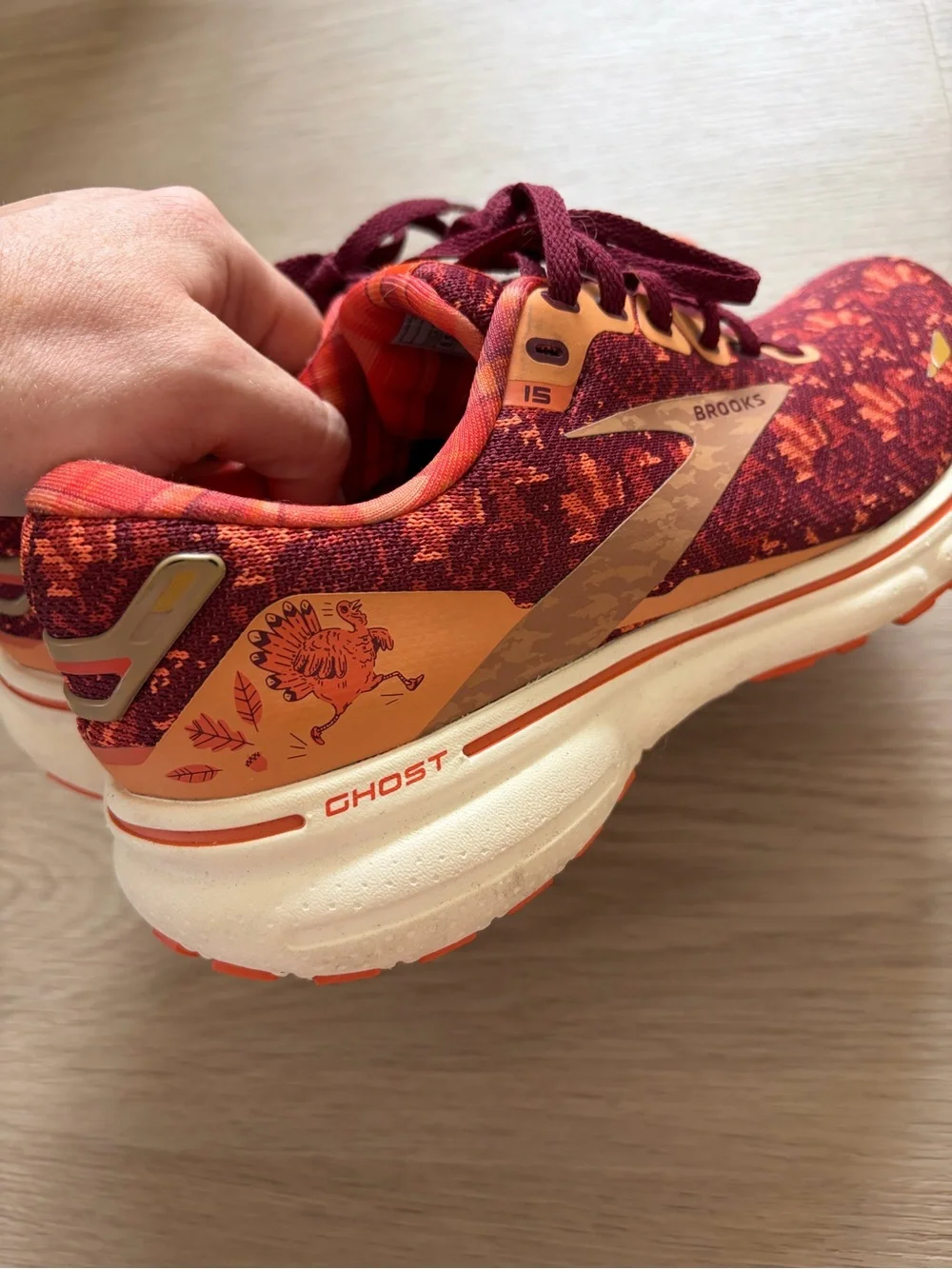 Brooks Ghost 15 Run Happy Turkey Trot Sneakers Womens Size 6.5